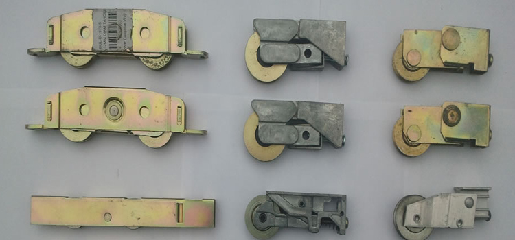 patio sliding door wheel replacement Crescent City