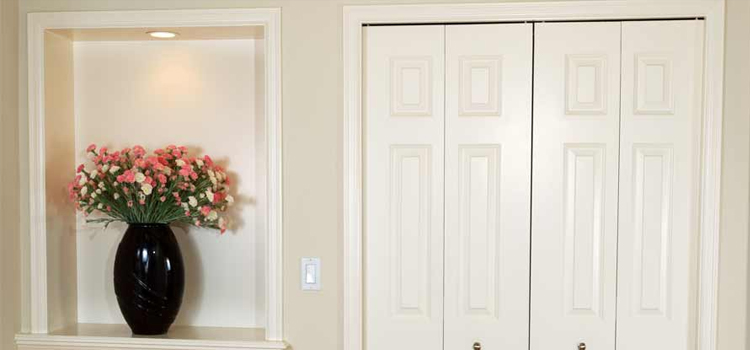 residential closet door repair in Crescent City